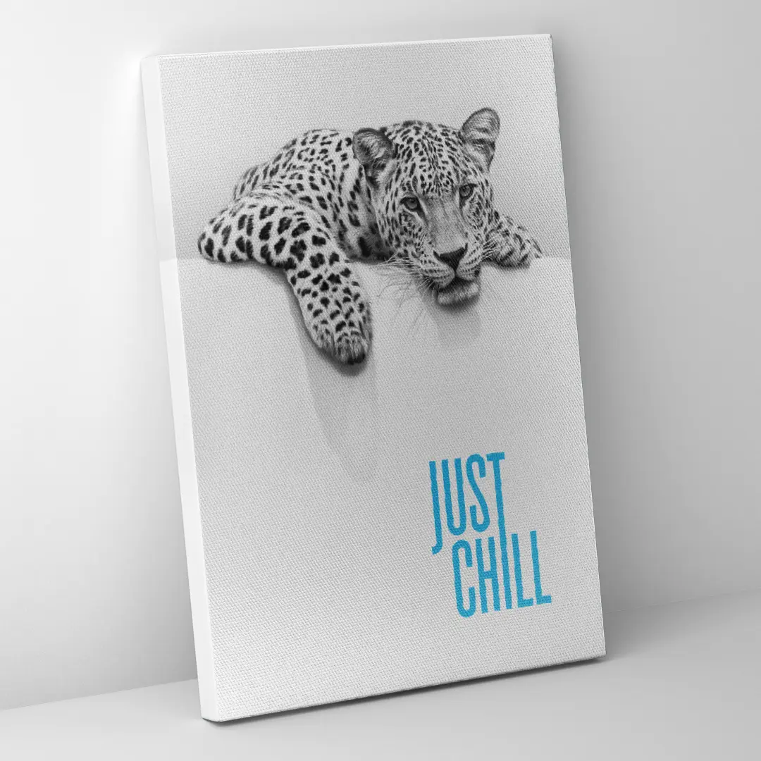 Just Chill – Minimalistische Tier Leinwand in Schwarz-Weiß